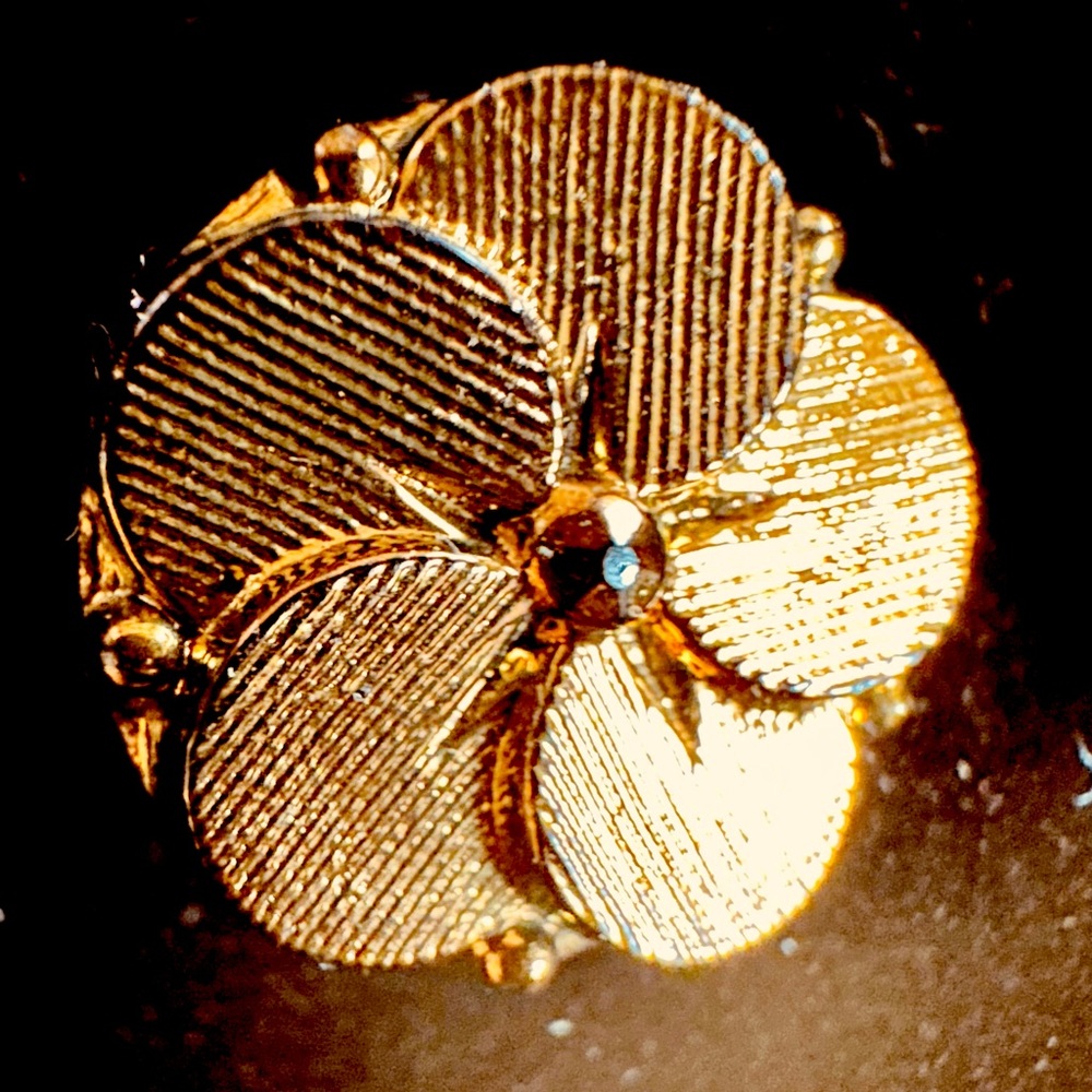 Vintage copper floral buttons 1.5 cm